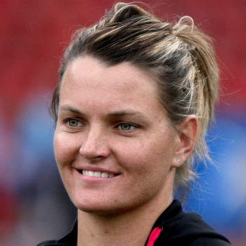 Sunette Viljoen Biography